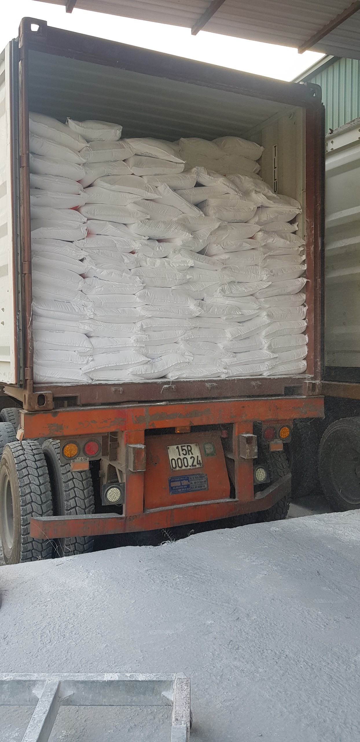 Vietnam Calcium carbonate powder From Tan Ky Mineral  (1)